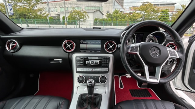 SLKクラス SLK 200MT(メルセデス・ベンツ)2014年式 197万円の中古車