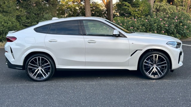 X6 xDrive 35d Mスポーツ(BMW)2022年式 770万円の中古車 - 自動車フリマ(車の個人売買)。カババ