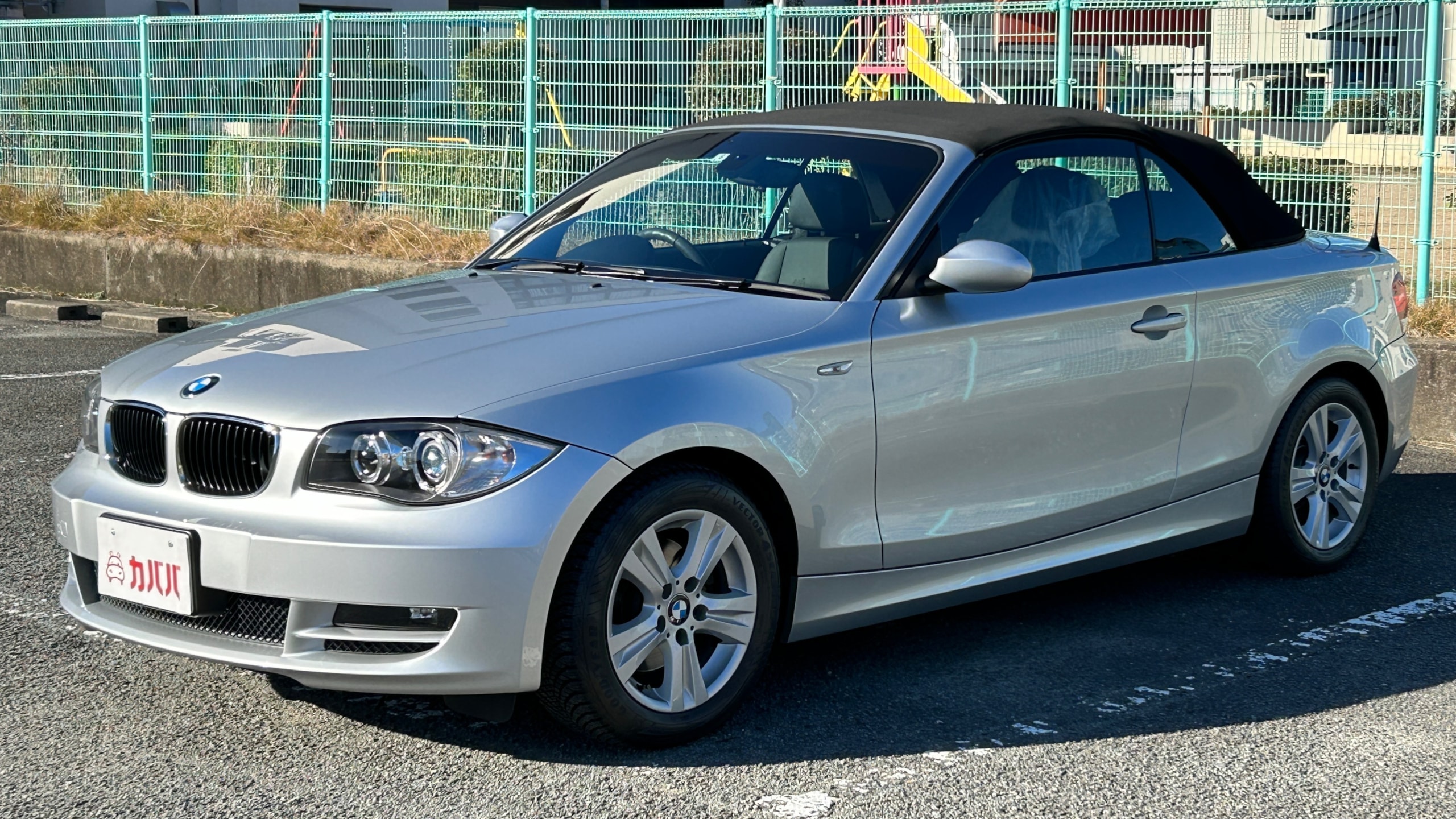 1シリーズ 120i カブリオレ(BMW)2009年式 90万円の中古車 - 自動車フリマ(車の個人売買)。カババ